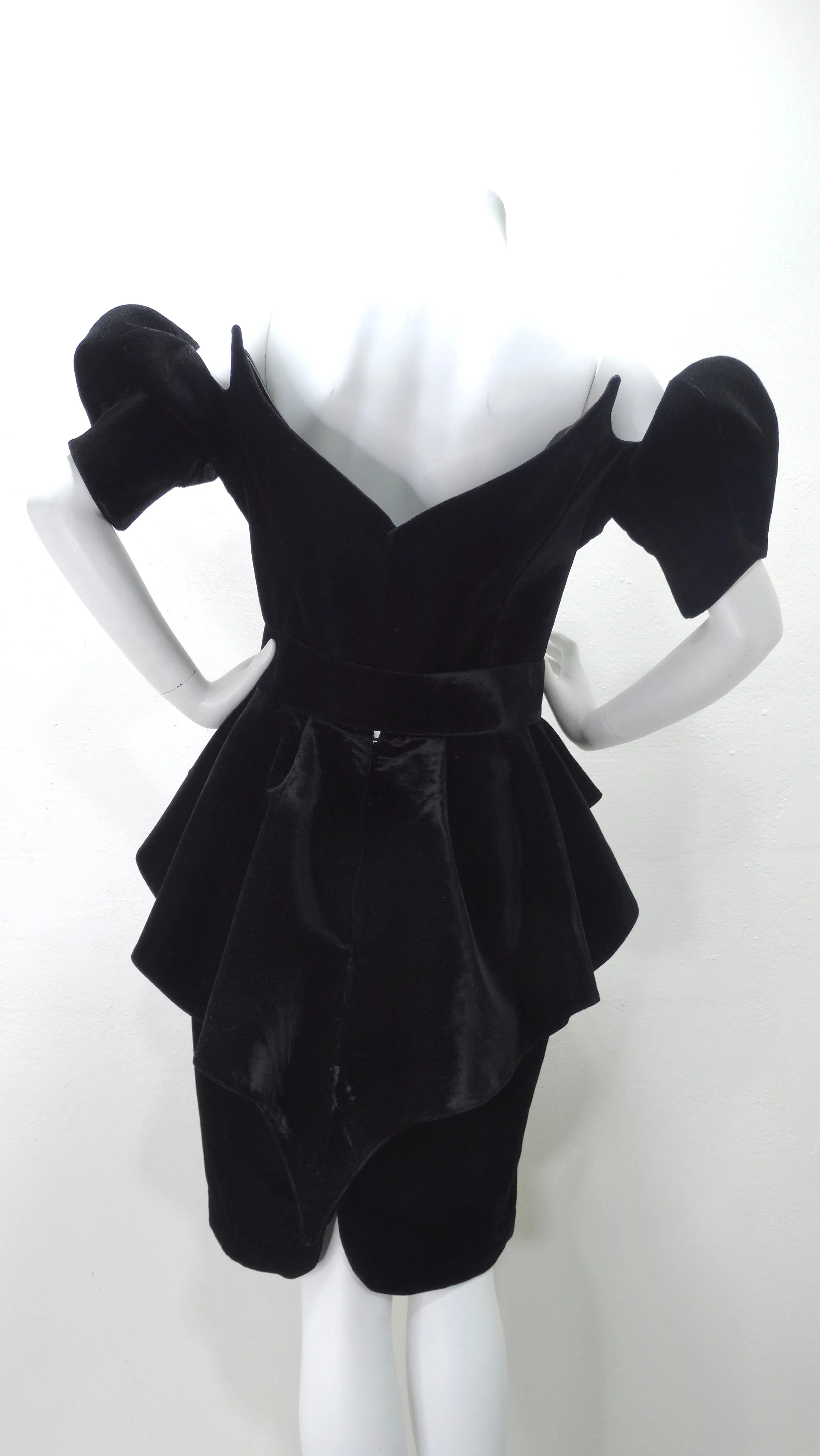 THIERRY MUGLER Black Velvet "VAMPIRE" Dress Haute Couture 1981